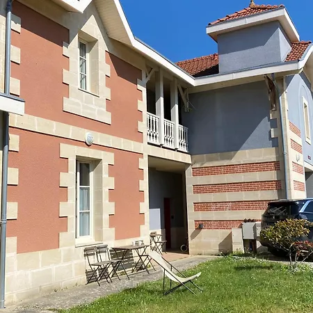 Appartements Soulac - Hyper Centre Et Plage Exterior photo
